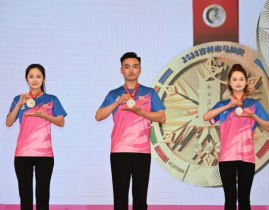 渣打香港马拉松2025开跑国际足球赛事战报cba拳击比赛时间表校园足球剪贴报内容文字